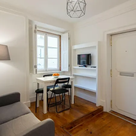 דירה Olarias 2 Bedroom Near The Castle