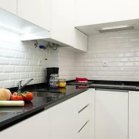 Apartment Olarias 2 Bedroom Near The Castle Lisbon